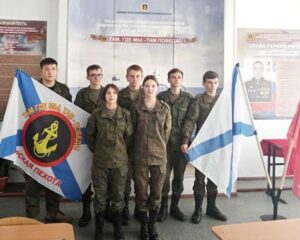 В Новопетровке гордятся дружбой с морпехами.