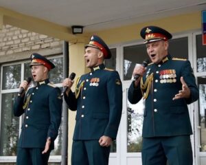 Наполним музыкой сердца.