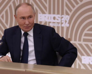 Владимир ПУТИН: Мы готовы к продолжению этой борьбы. И победа будет за нами.