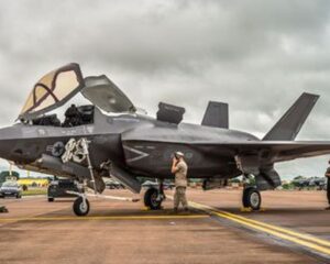 США У F-35 всё новые дефекты.