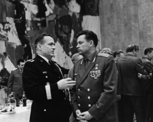 «Спеши туда, где опасно и трудно…».
