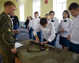 Особое внимание – воспитанию молодёжи.