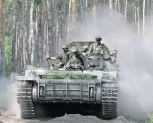 Всей мощью прицельного огня.