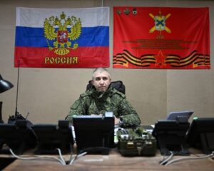 Бьём врага на красноармейском направлении.