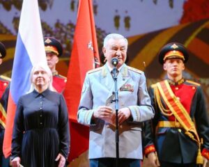 Наша столица перед врагом не кланялась.