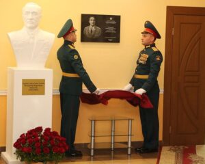 Героями наша Отчизна сильна.