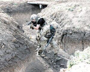 Наказы на будущее даёт «Политрук»
