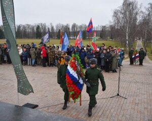 Память о них никогда не угаснет.