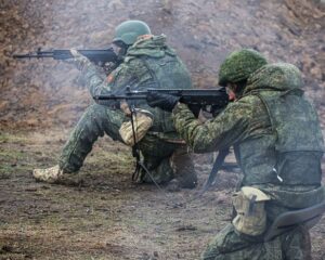 Окопный бой – особое искусство.