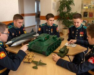 Исполнили в миниатюре.