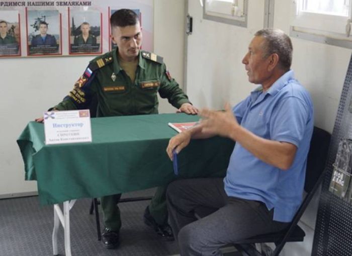 Кандидатов меньше не становится