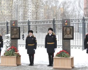 На подвигах воспитываются поколения