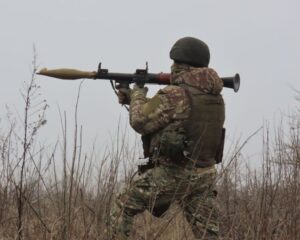 Выдавливая врага из приграничья.