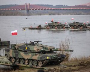 Милитаристские гонки в колеснице НАТО.