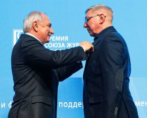 На передовой битвы за правду