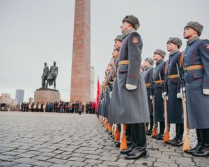 Прикасаясь к подвигу спустя десятилетия