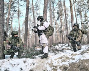Гвардейцы берегут победные традиции