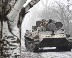 Спасая товарищей с поля боя
