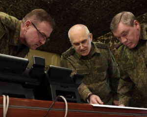 Гроссмейстеры военных операций идут в ногу со временем..