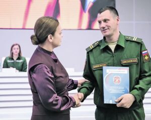 Обеспечивая достойные условия для жизни.
