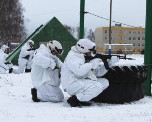 Молодые офицеры осваивают боевой опыт