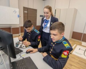 Помочь в профессиональном самоопределении.