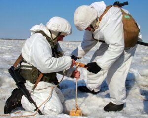 Поставить мощный заслон террористам.