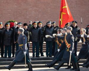 Вспоминая героев державы.