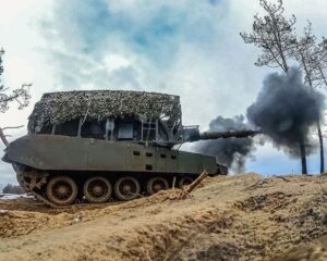 Враг обречён отступать.