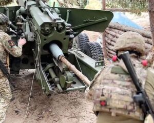 Враг не выдерживает нашего огневого воздействия.