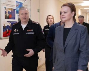 В тесном взаимодействии с исполнителями на местах