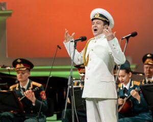Наших песен героическая жизнь