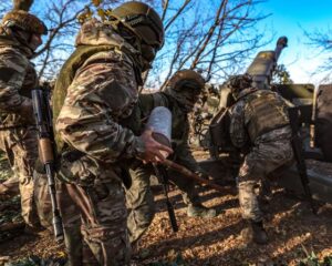 Наш сокрушительный натиск подчёркивает бессмысленность сопротивления врага