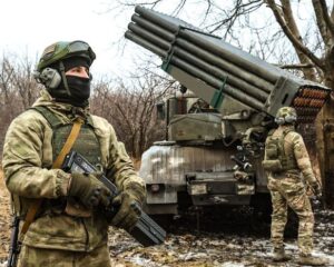 Действуем умело и уверенно, освобождая землю от необандеровцев.