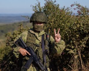 Они куют победу в тылу.