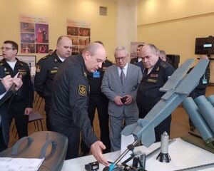 Для победы на поле боя.