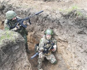 Ге.ой в чёрном берете