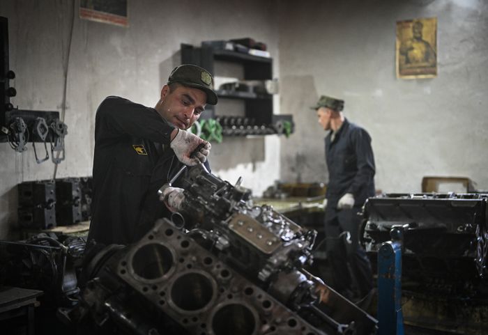 На передке нашу работу хвалят