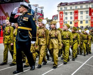 В строй встанут правнуки Победы.