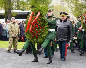 Во славу подвига поколения победителей