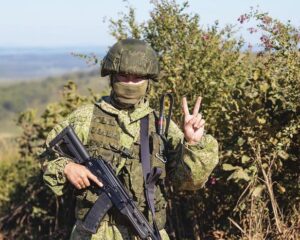 Спасители под триколором.