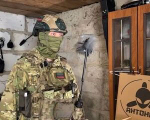 «Антонов» летит в атаку.