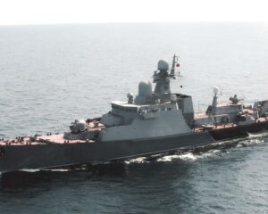 В руках надёжных нити управления