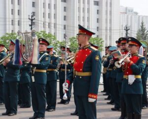 Во славу легендарного марша.