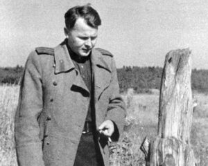 Гимн солдату и мирной жизни.