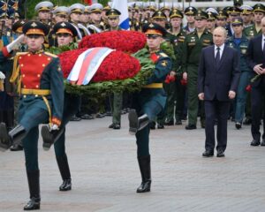 Историческую правду не исказить и не утаить.