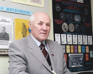 Полвека на стремнине военно-морской науки.