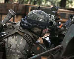 Несокрушимый дух и верность воинскому долгу.