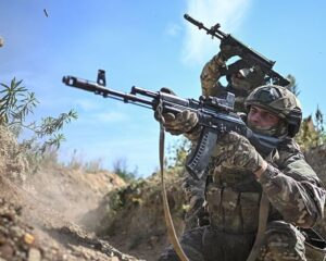 Наносим противнику серьёзный урон.