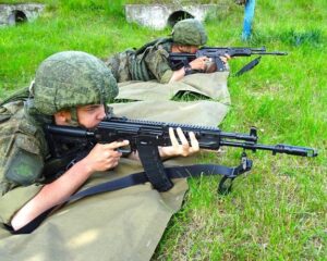 Учится гвардия флота.